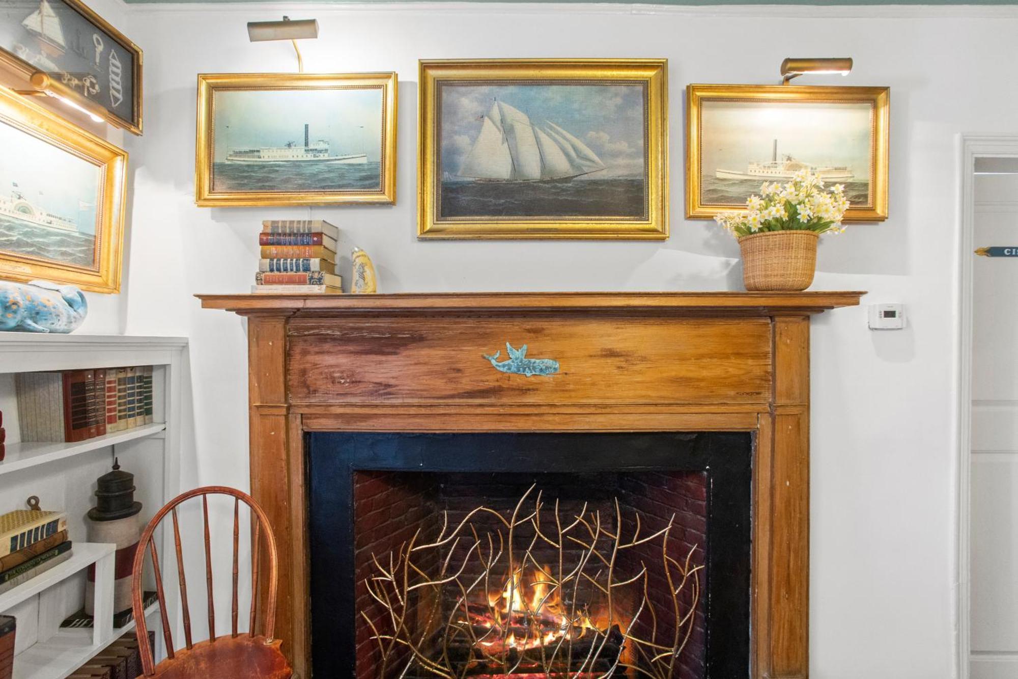Carlisle House Inn ナンタケット エクステリア 写真
