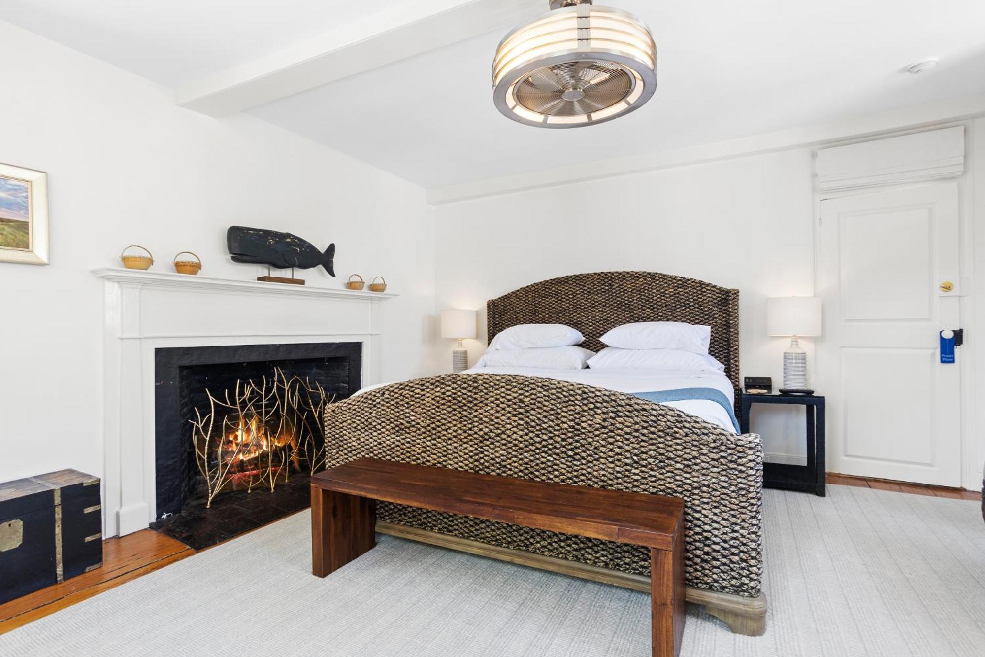Carlisle House Inn ナンタケット エクステリア 写真