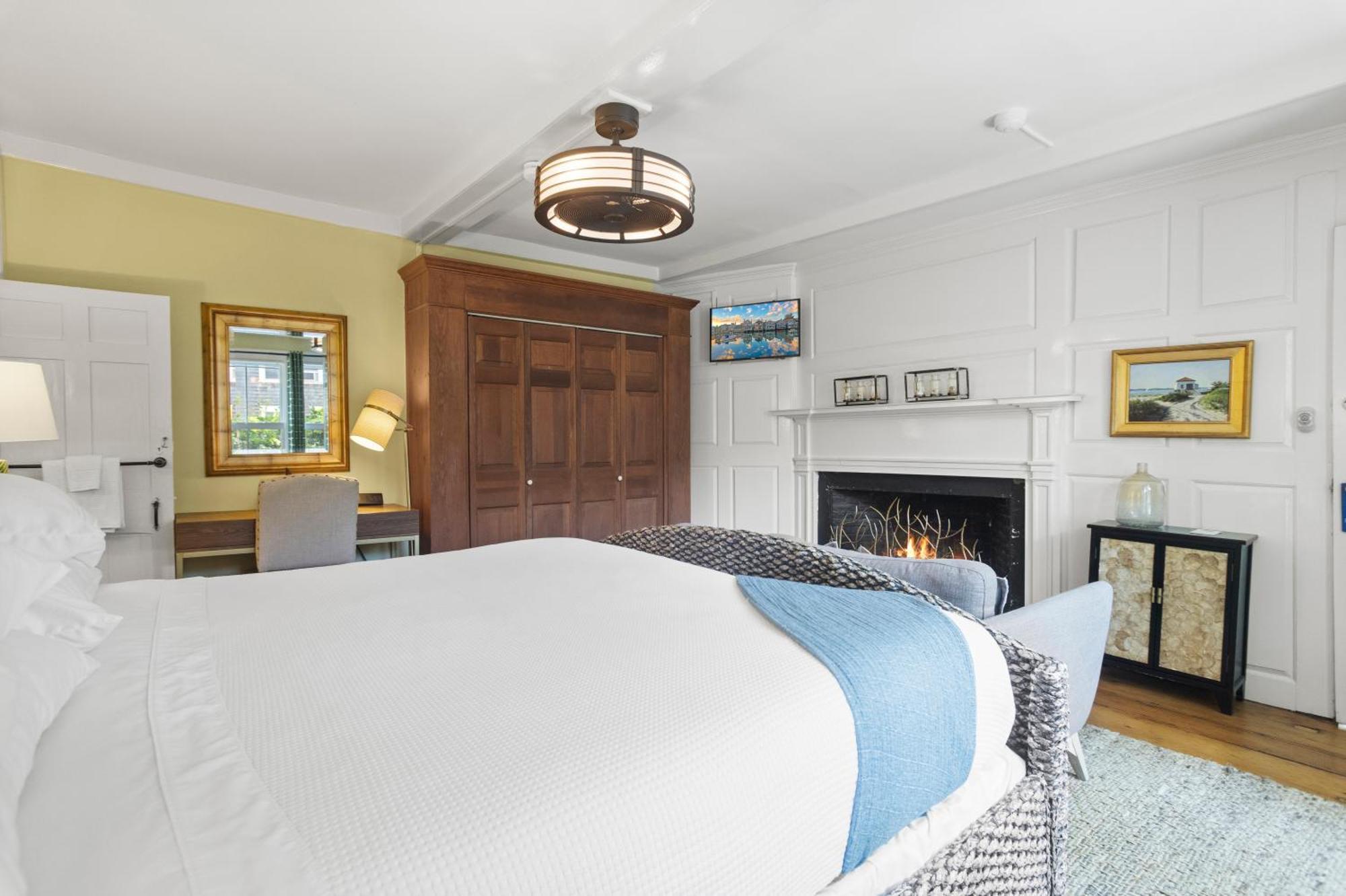 Carlisle House Inn ナンタケット エクステリア 写真